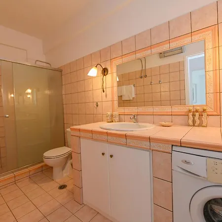 Exilze House Beachfront Holiday home Kionia