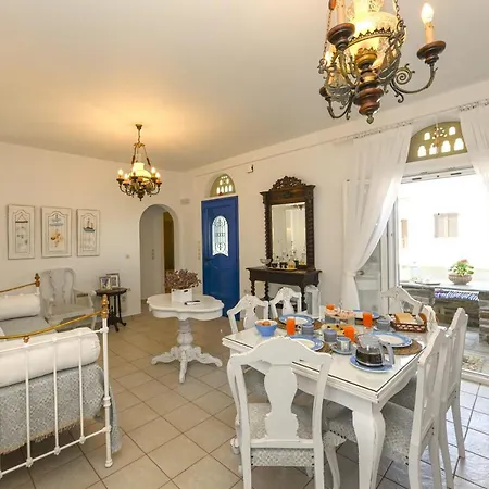 Casa de Férias Exilze House Beachfront Kionia