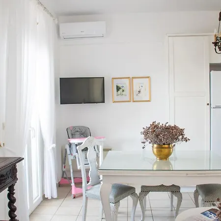 Exilze House Beachfront Kionia